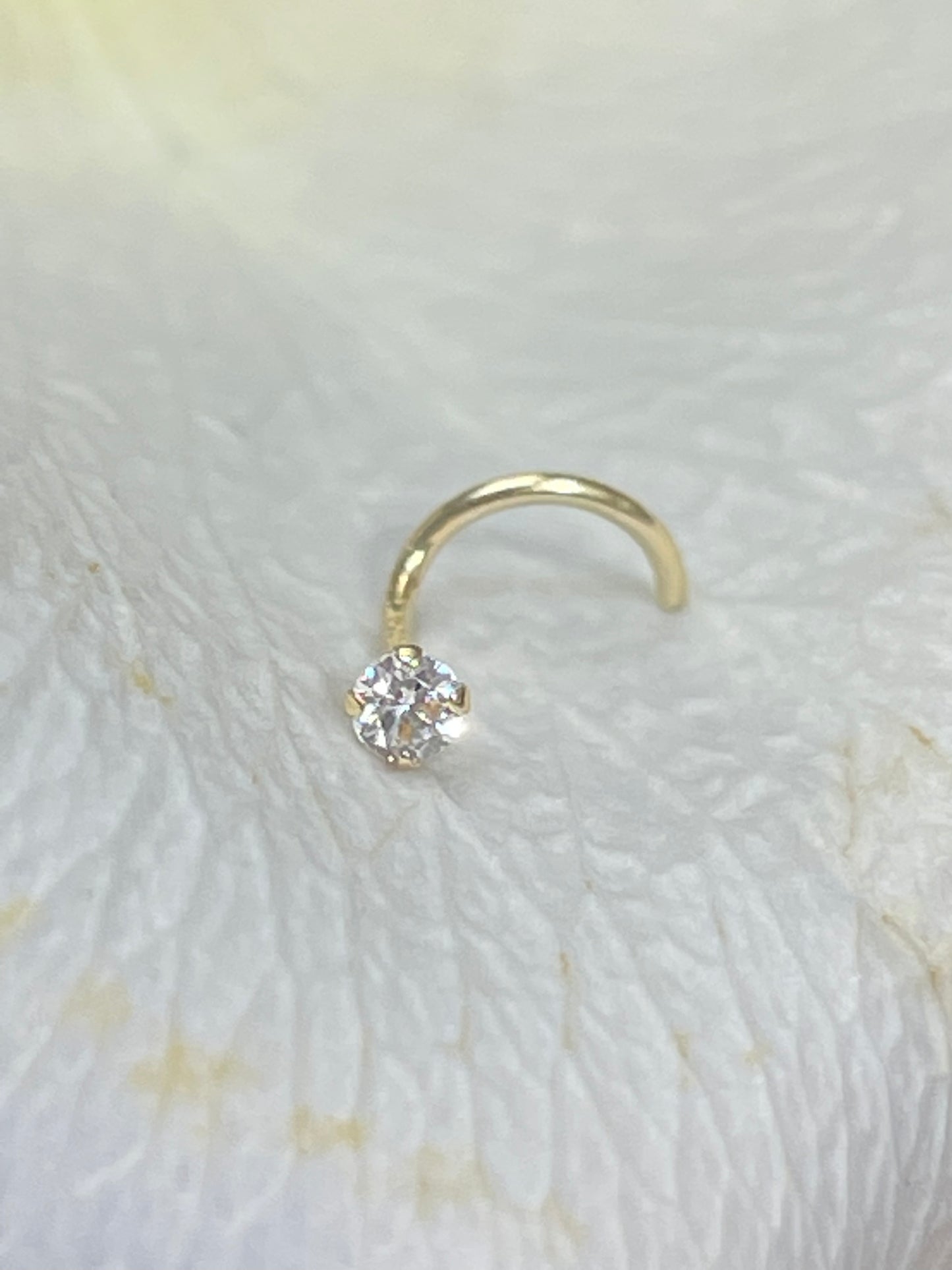 2mm Natural .02CT F VS Round Diamond 14K Yellow Gold Cuved Nose Stud