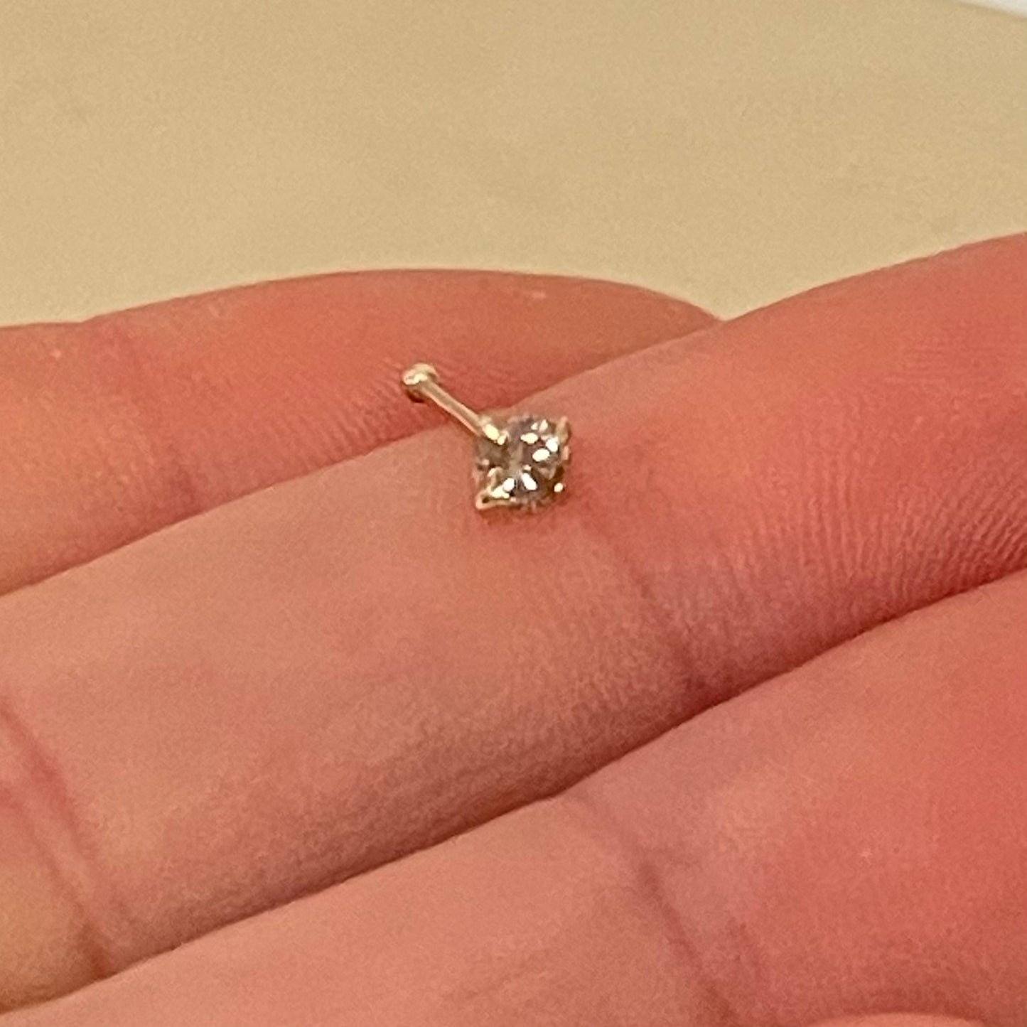 .10CT VS Champagne Diamond Straight Nose Stud 14K Yellow Gold