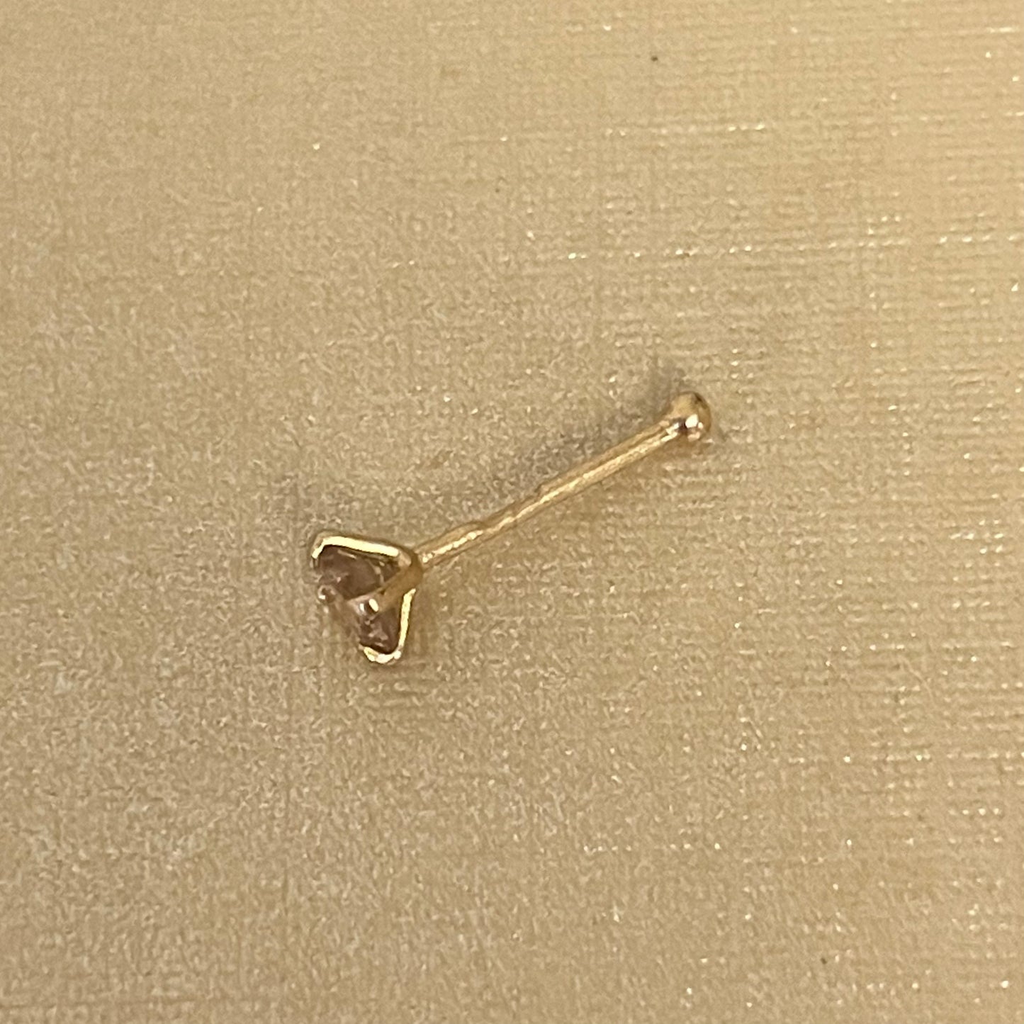 .10CT VS Champagne Diamond Straight Nose Stud 14K Yellow Gold